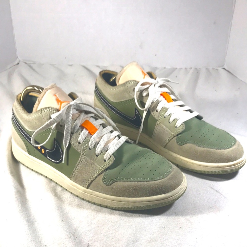 Men's Air Jordan 1 Low SE Craft Grade School Sky J  Light Olive Suede Sneakers